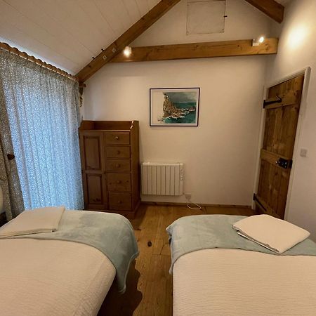 Trengothal Barn Daire Porthcurno Dış mekan fotoğraf