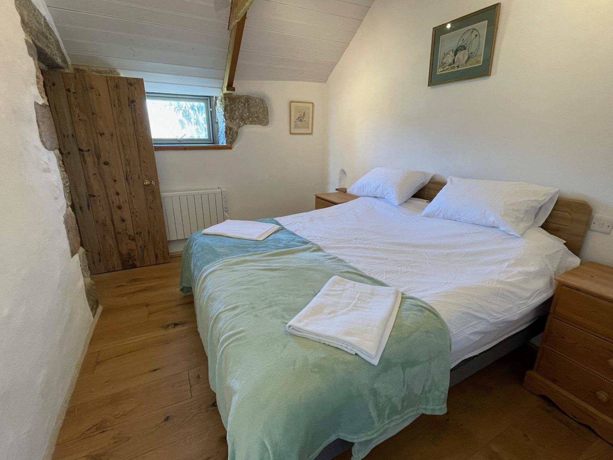 Trengothal Barn Daire Porthcurno Dış mekan fotoğraf