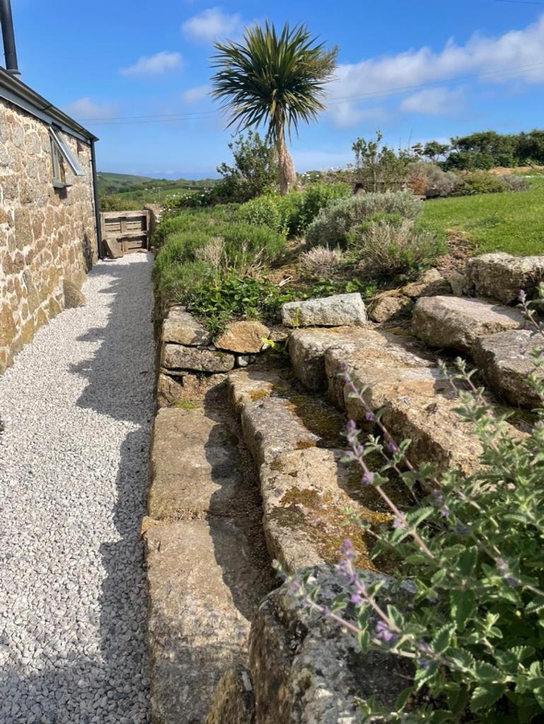 Trengothal Barn Daire Porthcurno Dış mekan fotoğraf