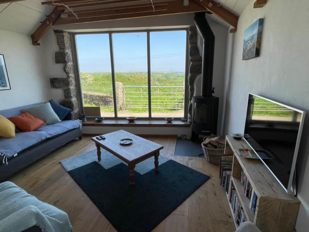 Trengothal Barn Daire Porthcurno Dış mekan fotoğraf